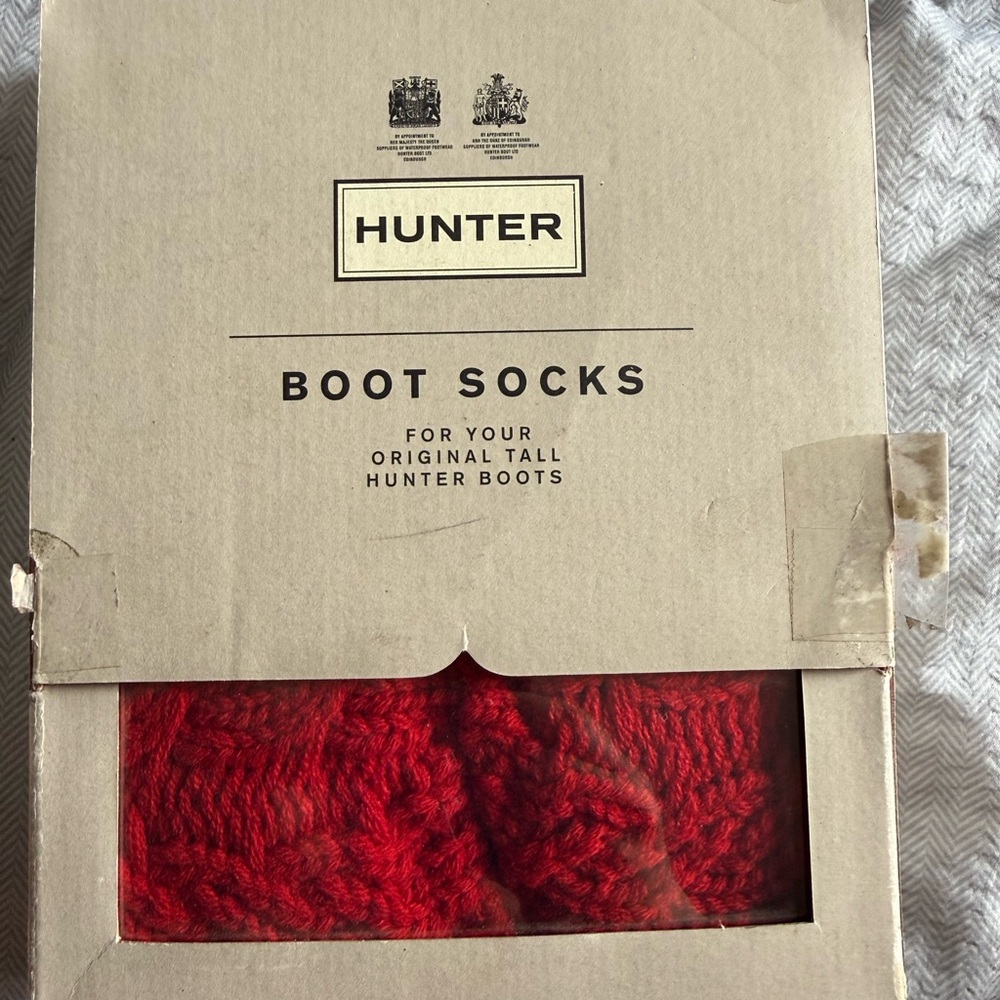 Hunter Red Cable-Knit Boot Socks